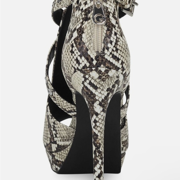 Guess Snakeskin Print sandal Heeled Size 9 🐍 - Picture 2 of 5